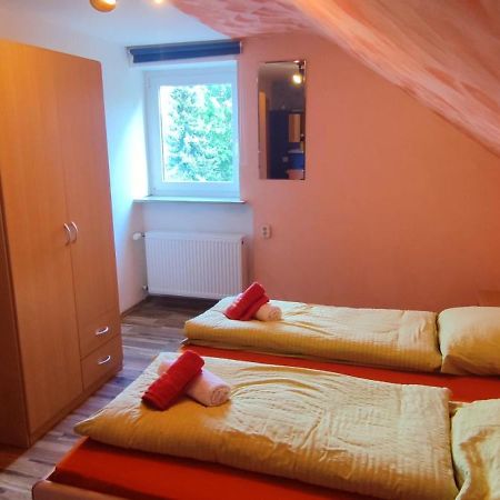 Alb Rooms, Zimmer Auf Der Schwaebischen Alb Oberlenningen 外观 照片