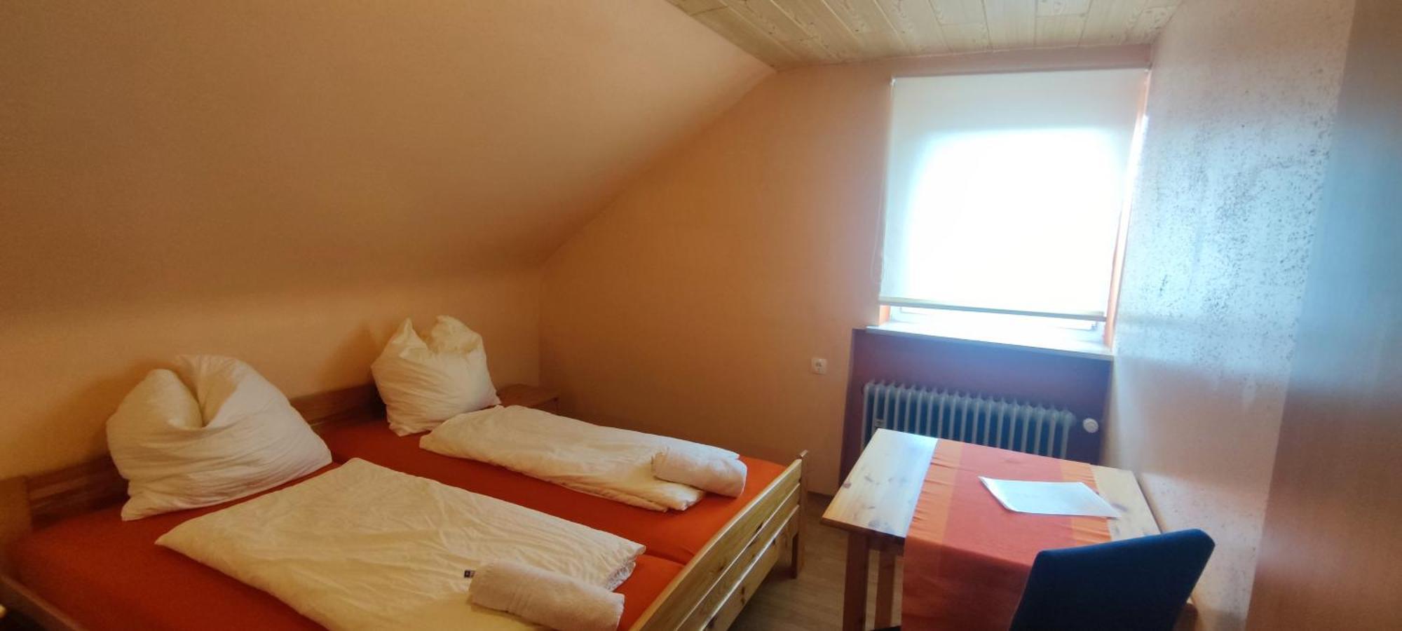 Alb Rooms, Zimmer Auf Der Schwaebischen Alb Oberlenningen 外观 照片